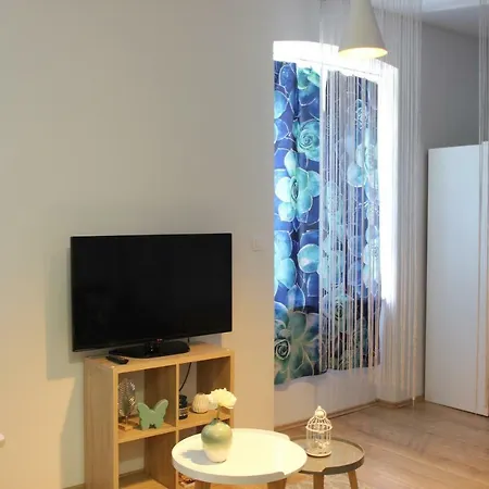 Cozy Apartment In Center Of Rijeka Exterior photo